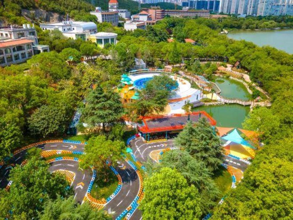 ニュー センチュリー グランド ホテル シュージョウ 徐州市 エクステリア 写真